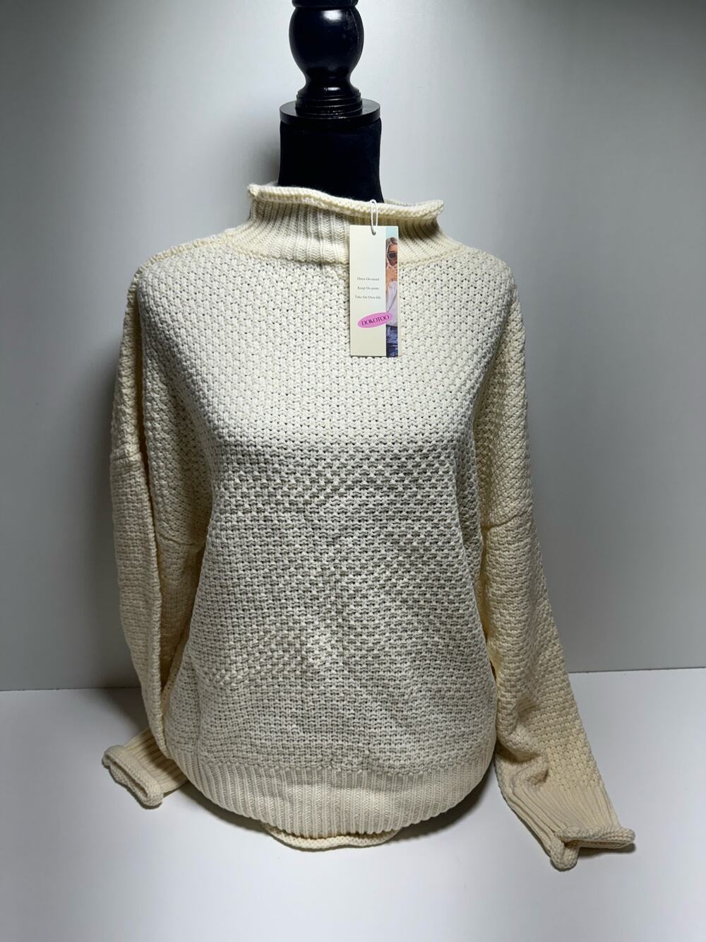Dokotoo Women’s XL Turtleneck Crochet Knit Sweater Oversized Cream Color New